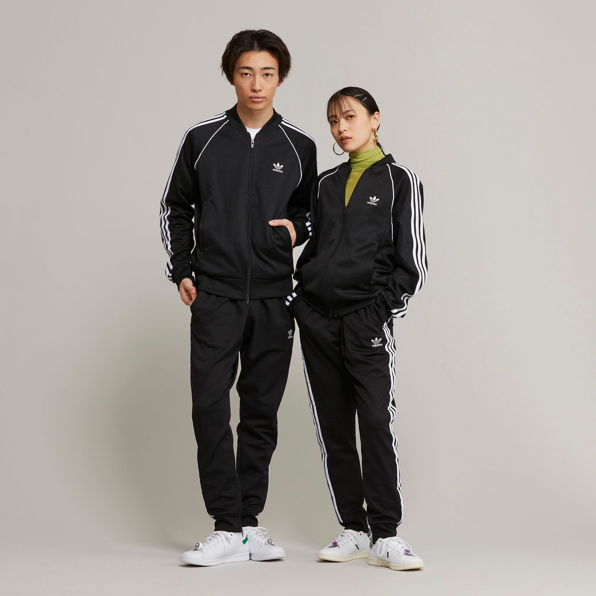 Áo Khoác Bomber Unisex Adidas Adicolor Classics SST Track Jacket - Màu Đen