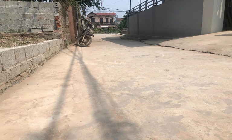 Cần bán lô đất siêu đẹp gần khu đấu giá Công Luận 2, TT. Văn Giang. Giá bán cho nhà đầu tư.
