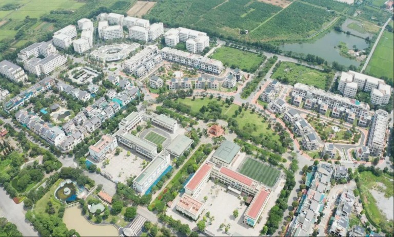 Cần cho thuê 3 căn biệt thự diện tích siêu khủng, dành cho doanh nghiệp làm lớn. Lô góc 3 mặt tiền