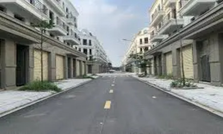 Cần bán căn shophouse Sông Hồng TT Trâu Qùy, phố Thành Trung, Siêu kinh doanh.