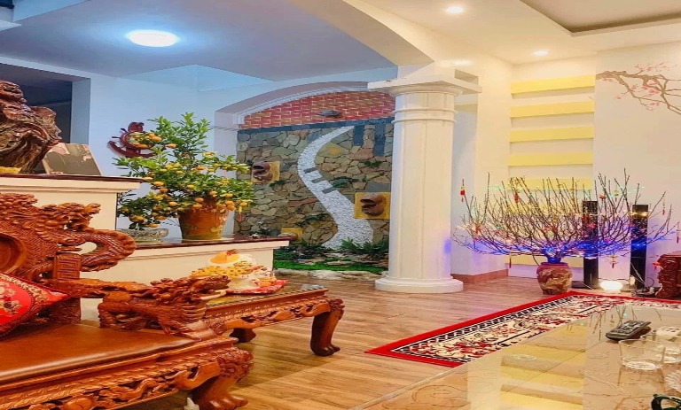 Cần chuyển nhượng căn nhà vô cùng xinh xắn tại tổ 21 Sài Đồng, Long Biên. Tặng full nội thất cao cấp
