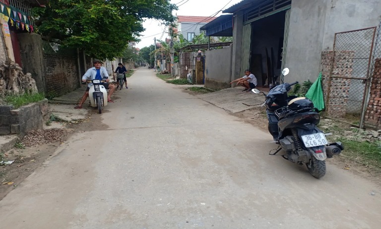 Chính chủ bán 200m2 đất trục chính thôn Phương Trù, Tứ Dân, Khoái Châu, Hưng Yên, cạnh đê