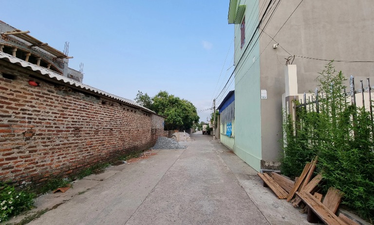 Cần tiền bán gấp lô đất 161m2 Bãi Sậy, Tân Dân, khoái Châu, Hưng Yên. Đường oto tránh nhau