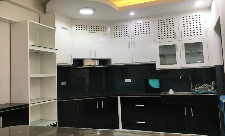Cần bán nhà 5 tầng xây mới trục chính Xóm 6 Đông Dư, Gia Lâm. Nội thất hiện tại, oto đỗ cửa.