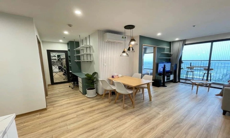 Chính chủ bán căn 2PN + 2VS tầng trung tòa S2.15 Vinhomes Ocean Park Gia Lâm.