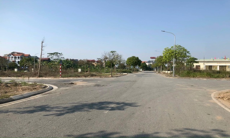 Cần bán nhanh lô đất 2 mặt tiền, đường ô tô tránh tại tổ 15 Thạch Bàn, Long Biên.