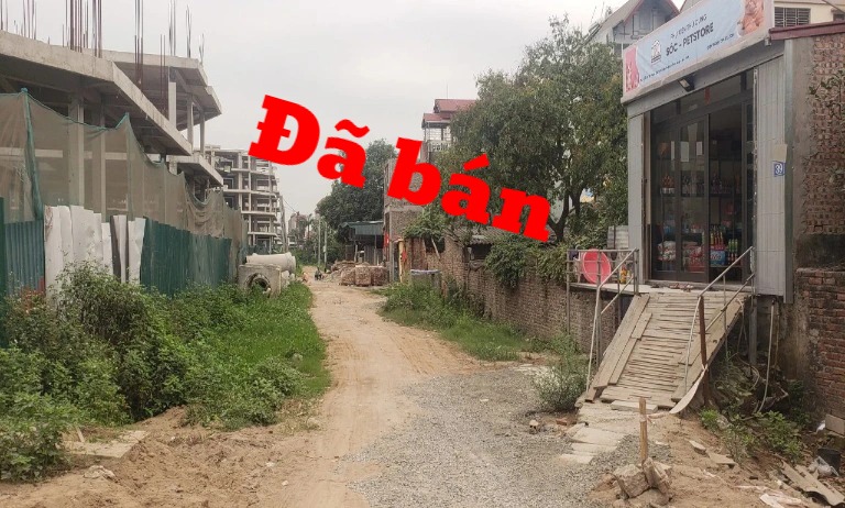 Chính chủ nhờ bán lô đất chia được hai thửa tổ dân phố Kiên Thành, thị trấn Trâu Quỳ.