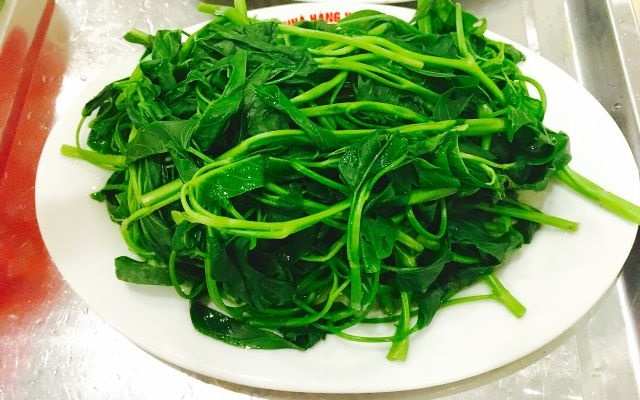 Hướng dẫn cách luộc rau muống xanh ngon hơn bằng nước ion kiềm