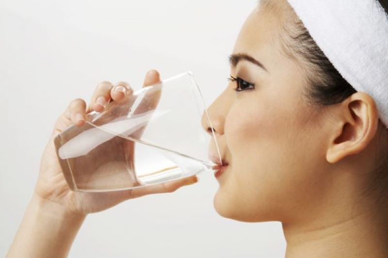 Một số lưu ý dành cho bạn khi uống nước