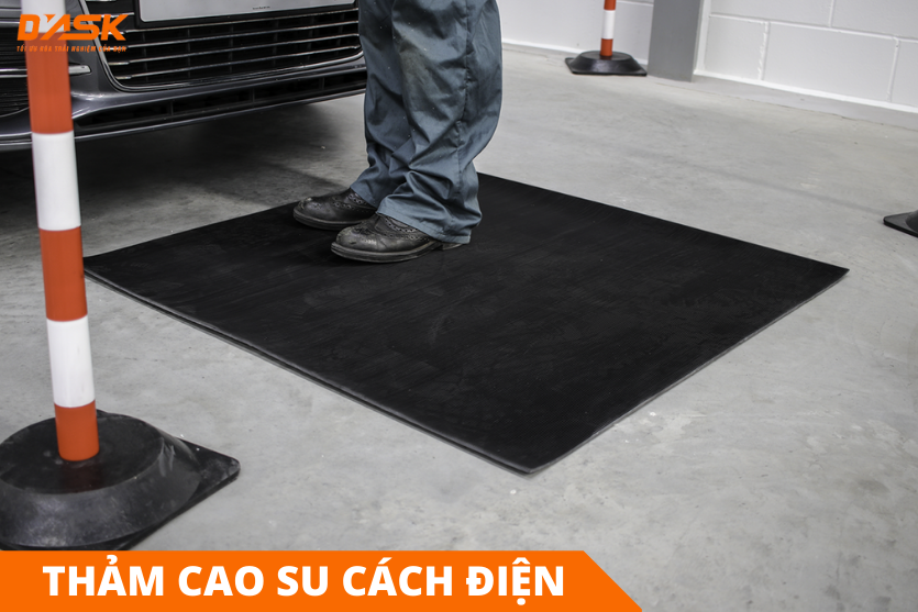 Địa chỉ mua thảm cao su cách điện cho gara xe ô tô điện