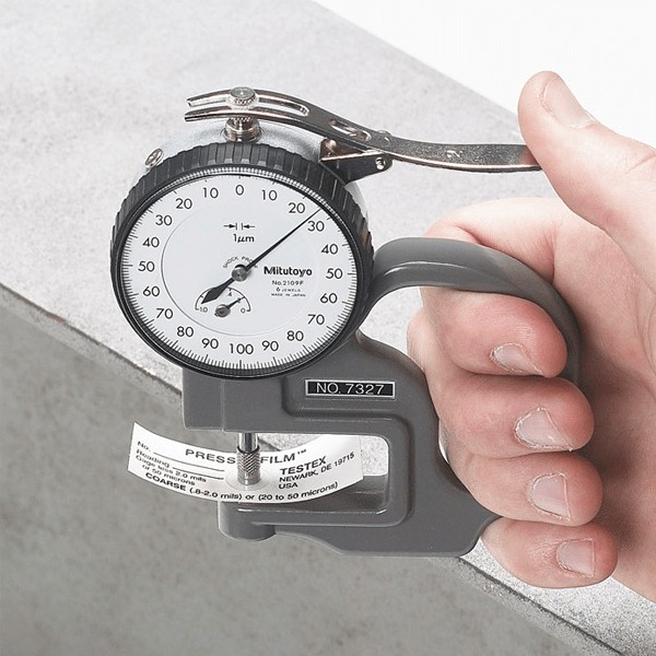 Đồng hồ đo độ dày Mitutoyo chuyên dụng trong ngành sản xuất công nghiệp và kiểm định