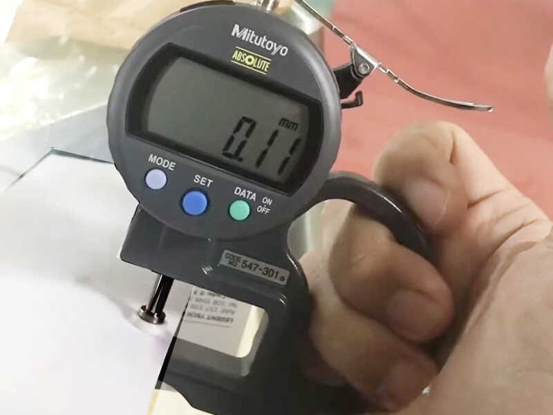 đồng hồ đo độ dày điện tử Mitutoyo 547-301 tích hợp nhiều chức năng, chất lượng, giúp kết quả đo được tốt nhất