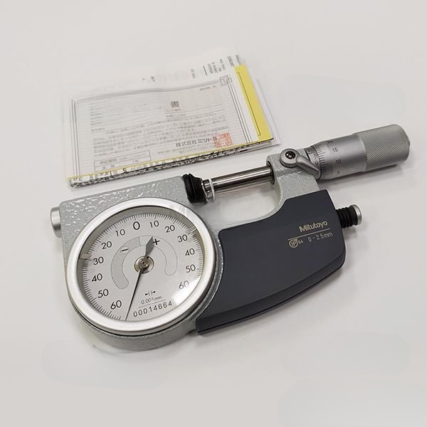 Panme đồng hồ đo ngoài Mitutoyo 510-121 (0 - 25mm) sử dụng đồng hồ có chỉ thị kim để đọc kết quả đo