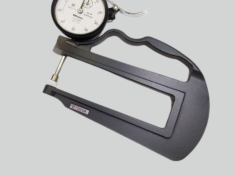 tTay cầm đồng hồ đo độ dày Mitutoyo 7323A (0-20mm) được thiết kế thông minh, giúp người dùng để dàng đo đạc