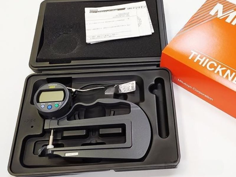 Đồng hồ đo độ dày điện tử Mitutoyo 547-321 có thiết kế hiện đại, dễ sử dụng
