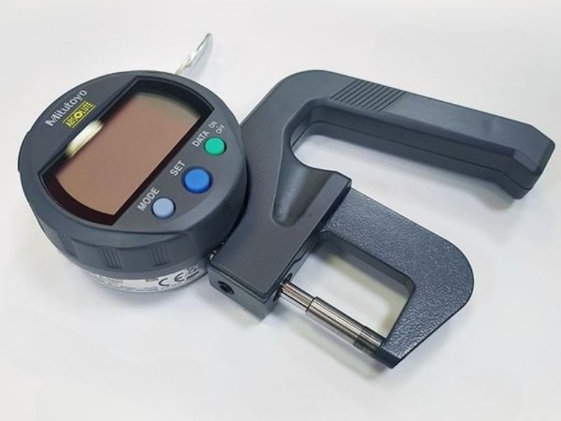 Đồng hồ đo độ dày điện tử Mitutoyo 547-401 có thiết kế hiện đại, dễ sử dụng