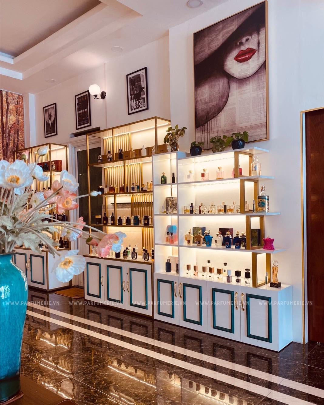 Trải nghiệm thế giới mùi hương tại cửa hàng nước hoa PARFUMERIE 
