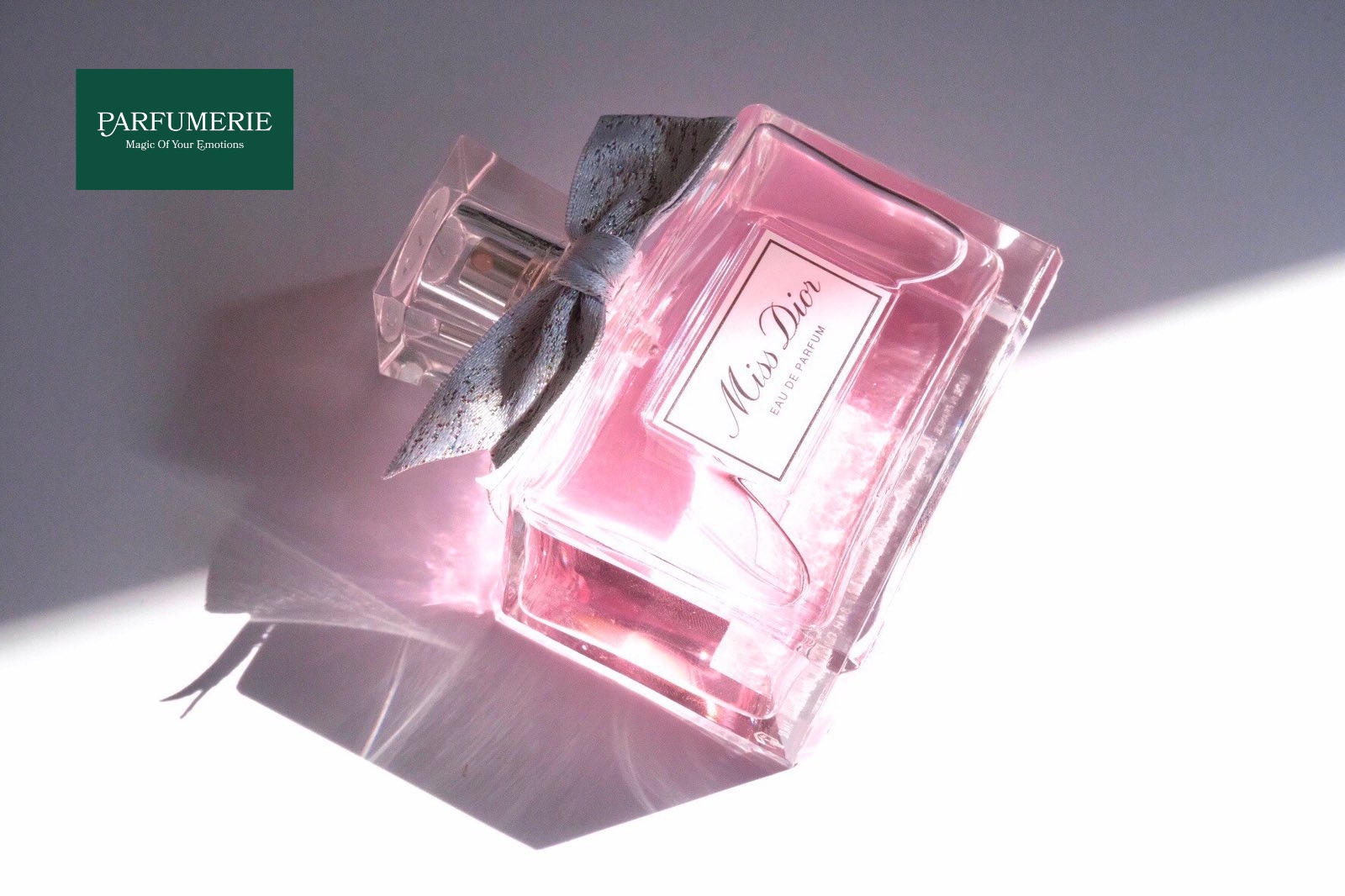 Nước hoa nữ Miss Dior EDP 2021 - hương thơm giúp nàng tự do là chính mình, đầy quyến rũ và tự tin