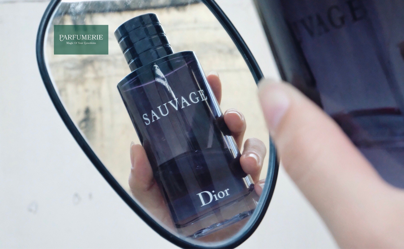 Nước hoa nam Dior Sauvage EDT vẫn luôn giữ vững phong độ sau nhiều năm bởi hương thơm quyến rũ đầy phong trần