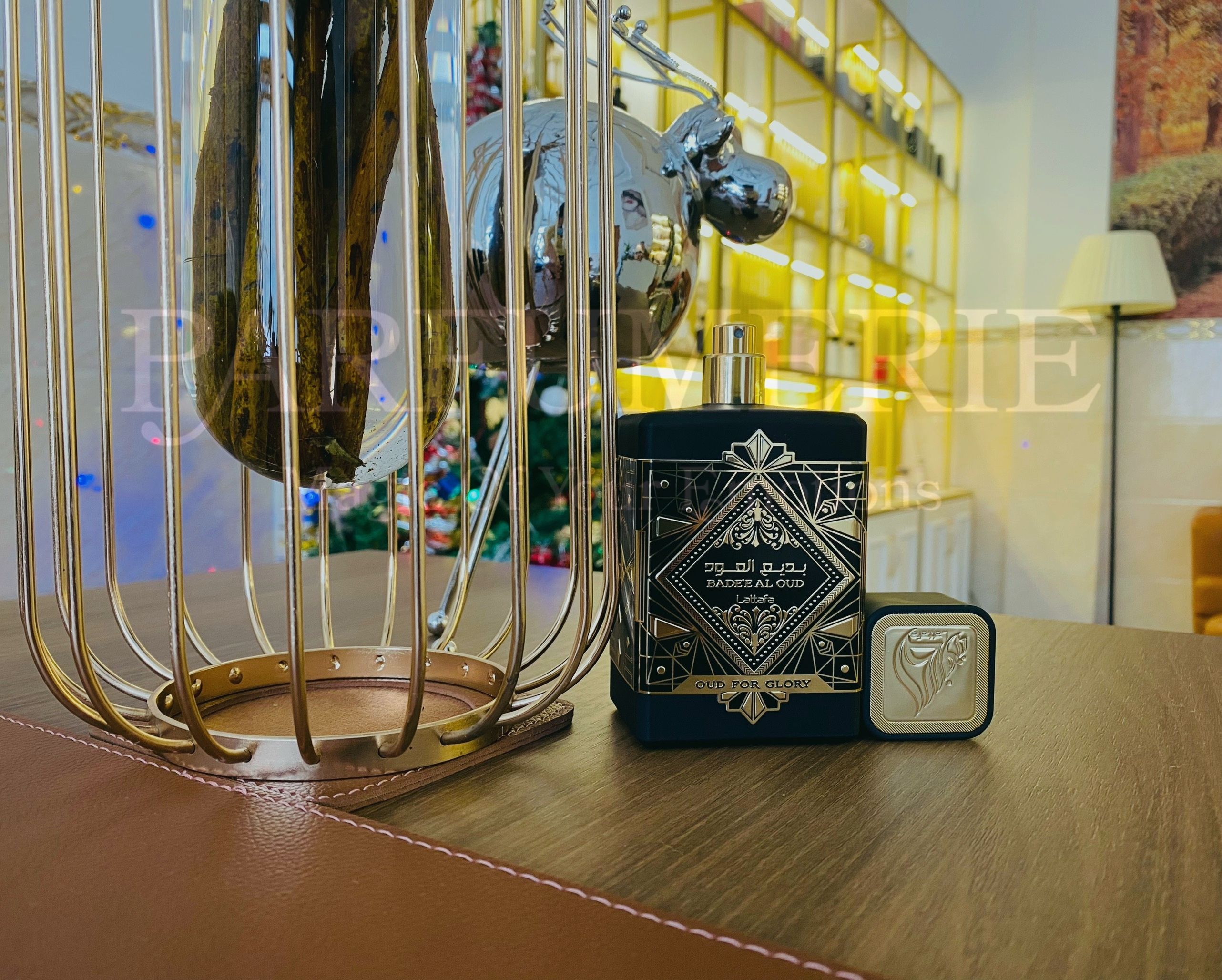 Nước hoa unisex Lattafa xứng đang được xếp vào hàng cao cấp nhưng giá rất mềm