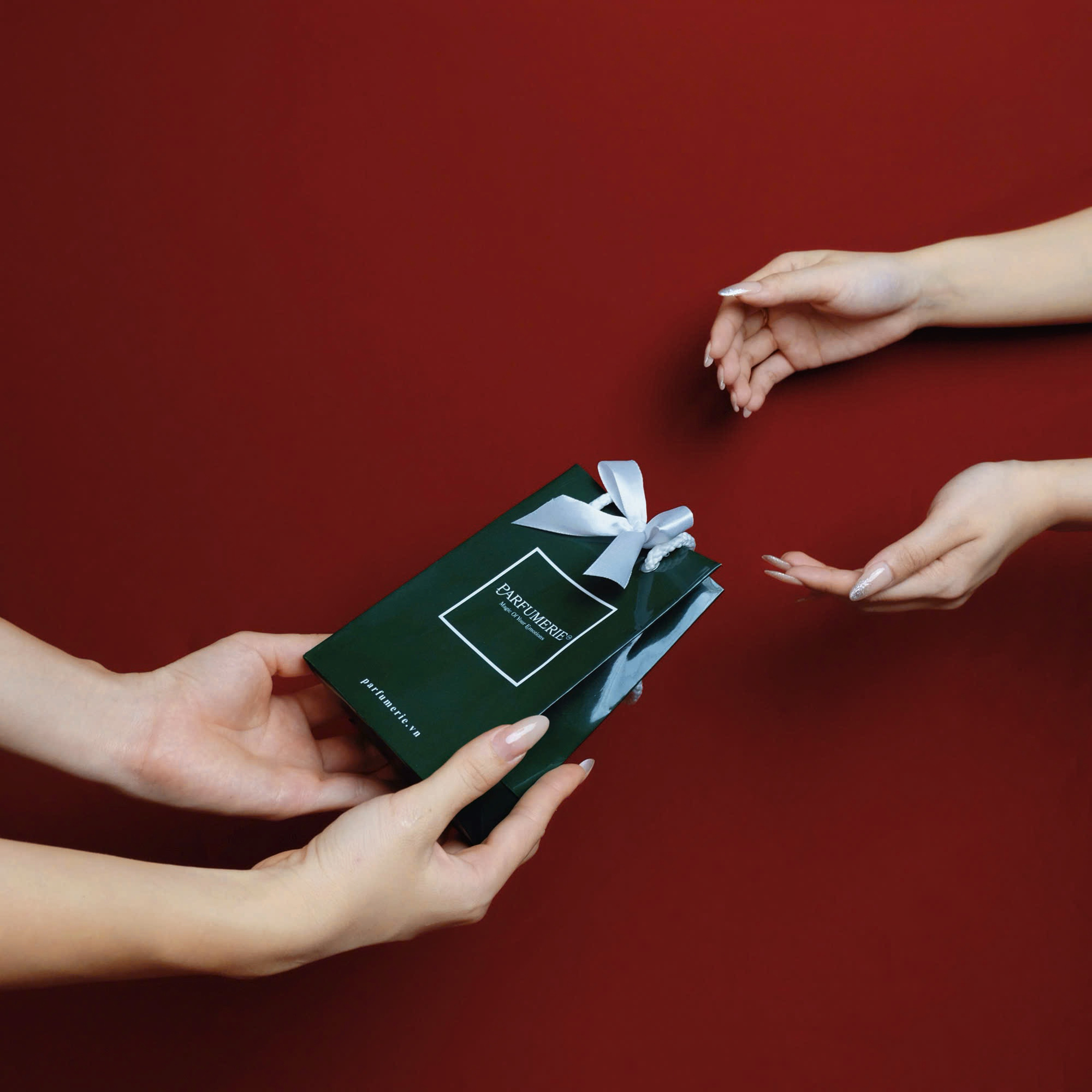 nước hoa tết chính hãng