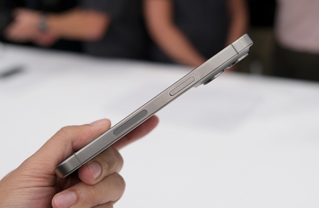 Iphone 15 bản Mỹ 2 esim
