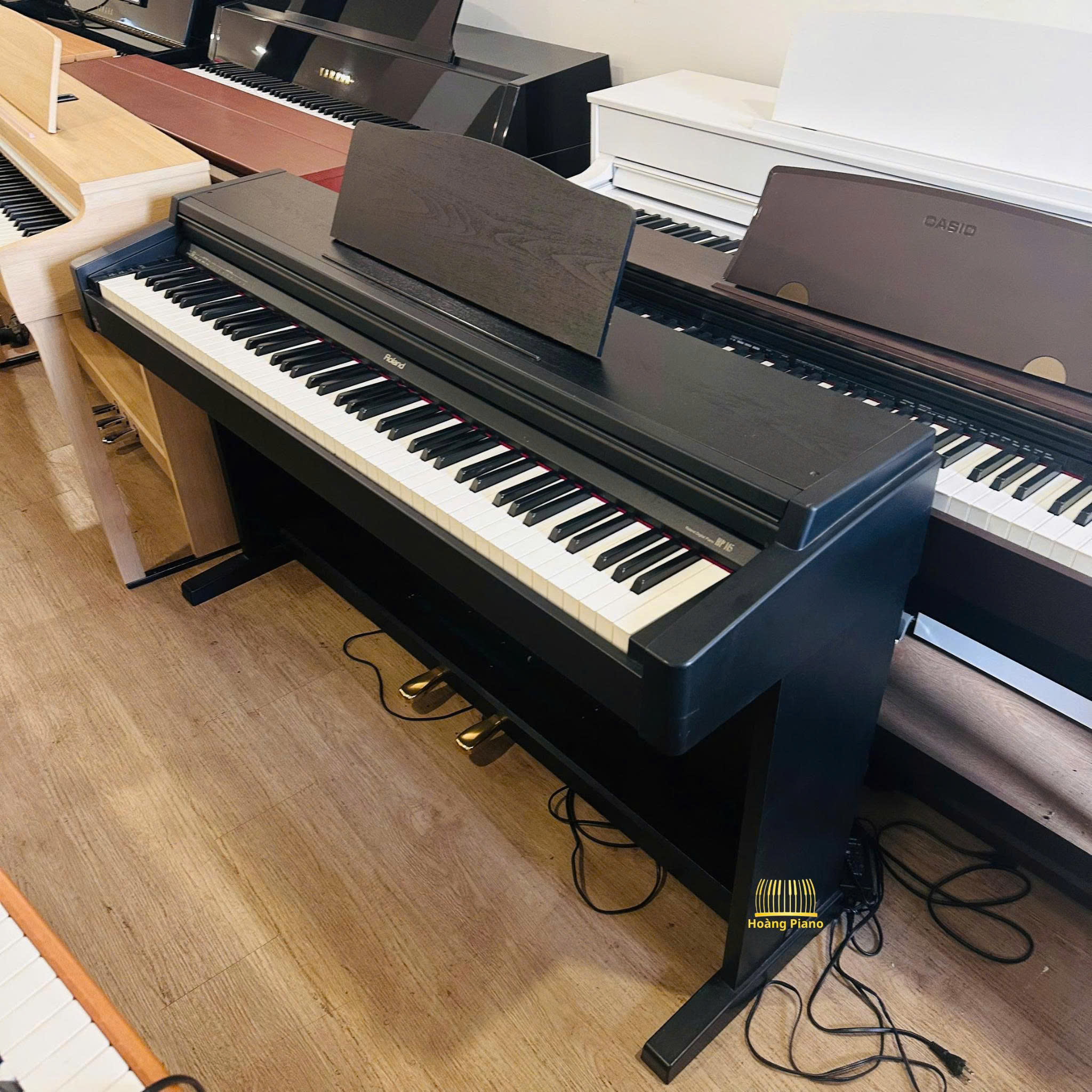 Roland ローランド　電子ピアノ　HP-145 Đàn Piano điện Roland HP-145 nét căng cực chất tại HCM