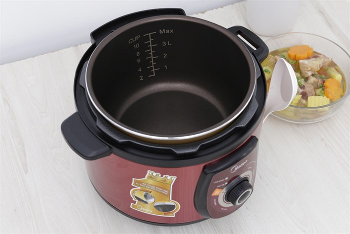 NỒI ÁP SUẤT MIDEA MY-CH501A