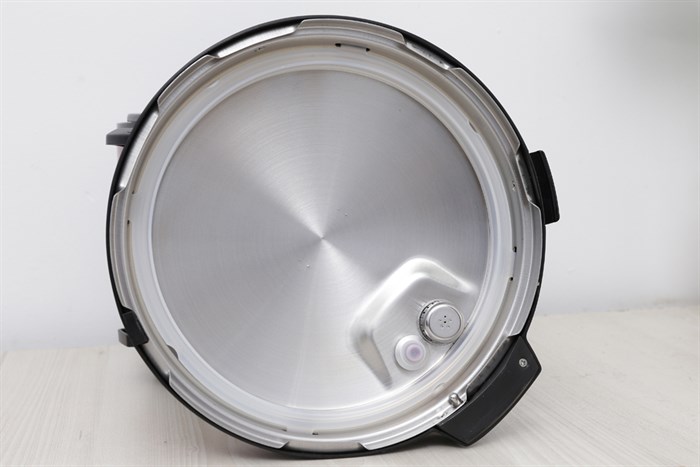 NỒI ÁP SUẤT MIDEA MY-CH501A