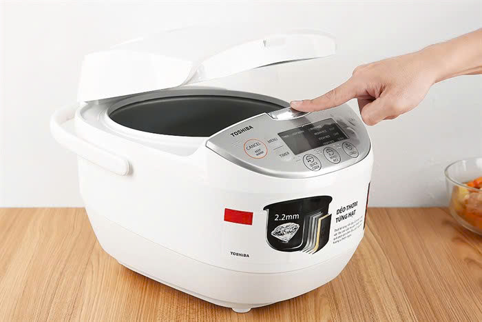 Nồi cơm điện tử TOSHIBA 1.8L RC-18DH2PV(W)