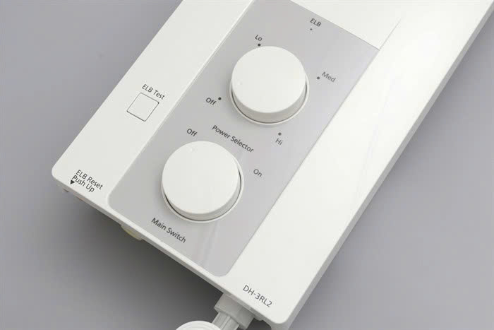 Máy tắm nước nóng PANASONIC 3RL2 (không bơm)