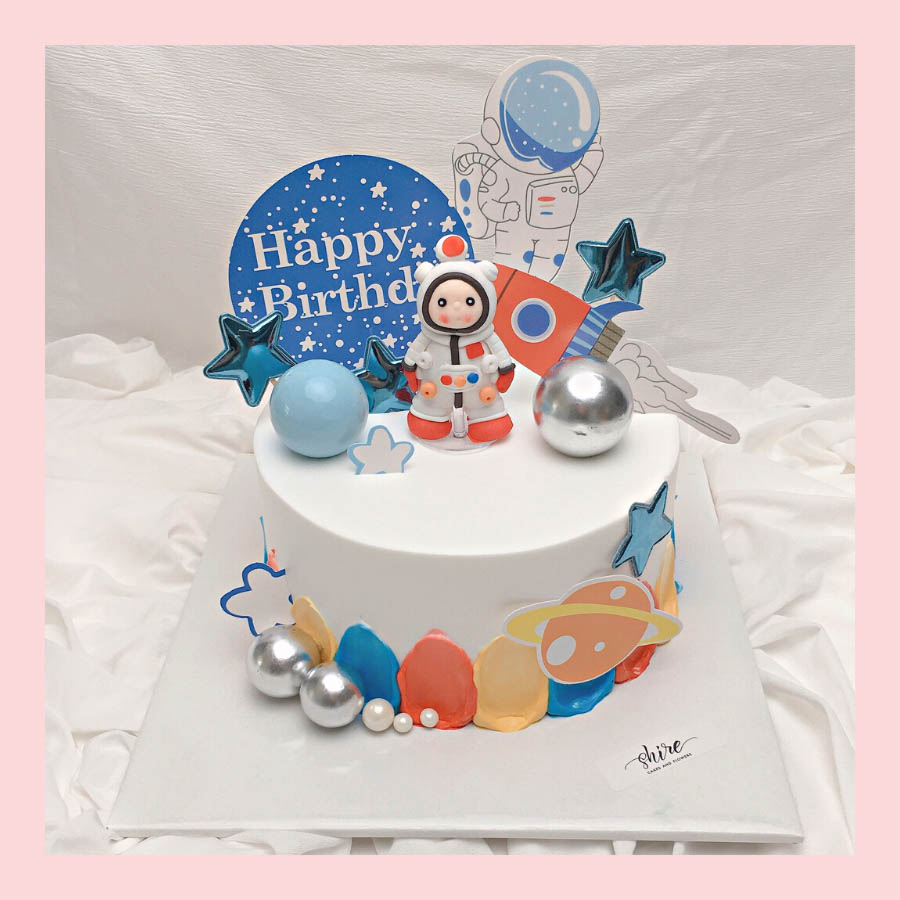 Bánh kem phi hành gia - Bánh sinh nhật bé trai