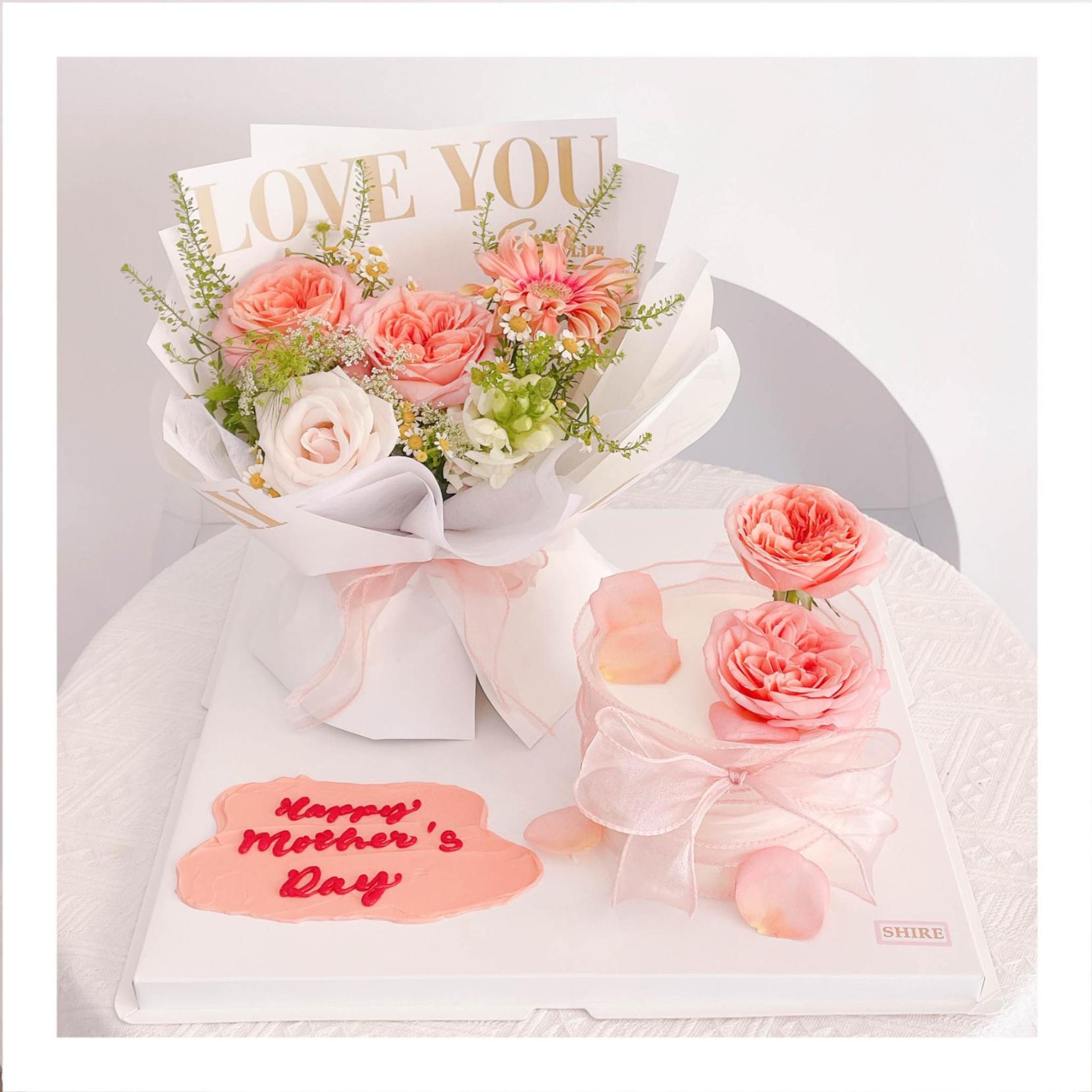 Set bánh kem & hoa tươi liền đế