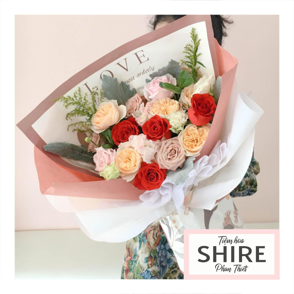 Bó hoa tươi tặng sếp nữ