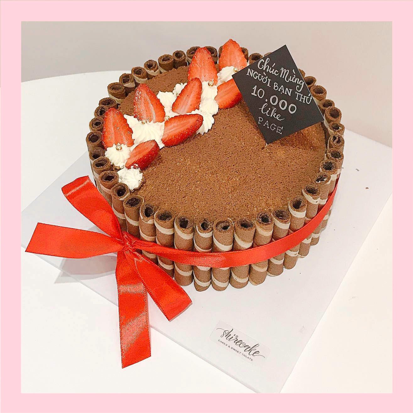 Tiramisu trang trí trái cây - Bánh kem tiramisu dạng ổ