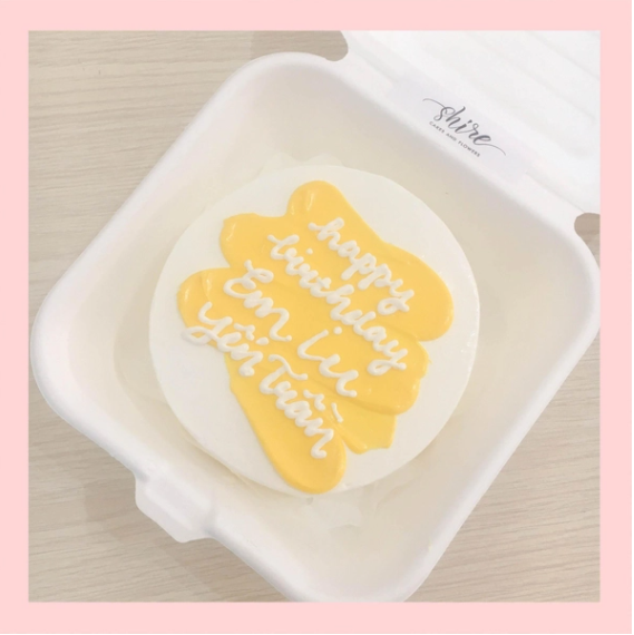 Mini Bento tone màu vàng - Bánh kem bơ mini hộp bã mía