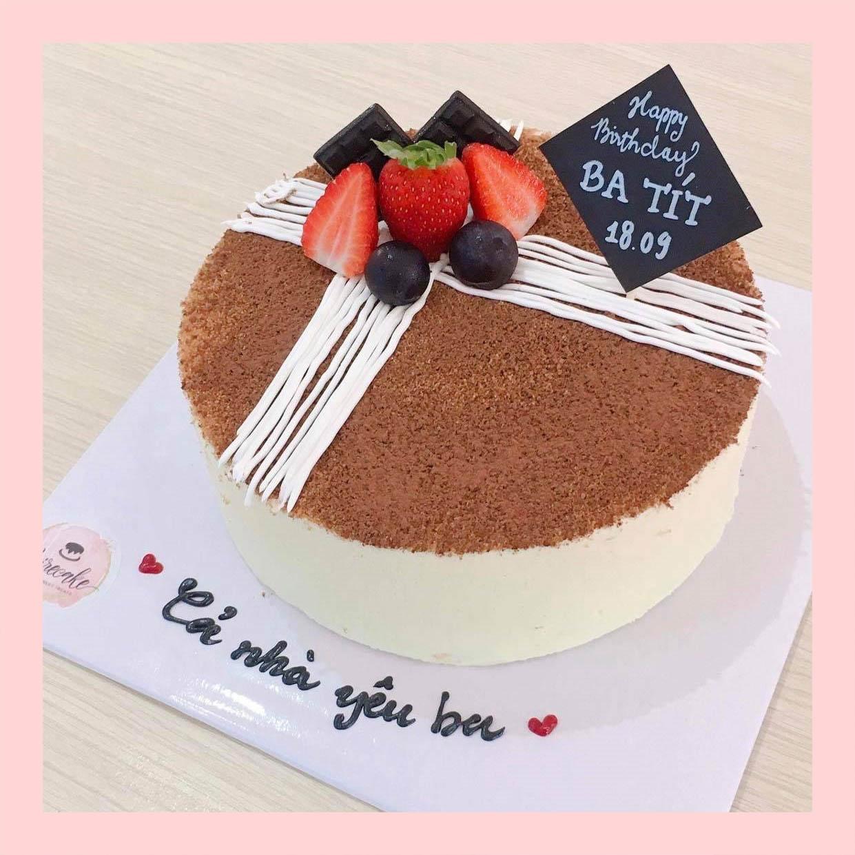 Tiramisu trang trí trái cây - Bánh kem tiramisu dạng ổ