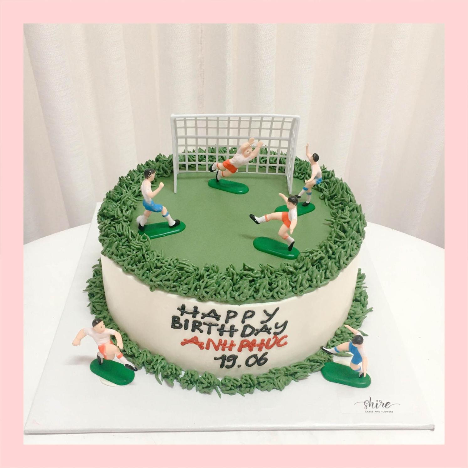 Bánh kem bóng đá - Bánh sinh nhật bé trai