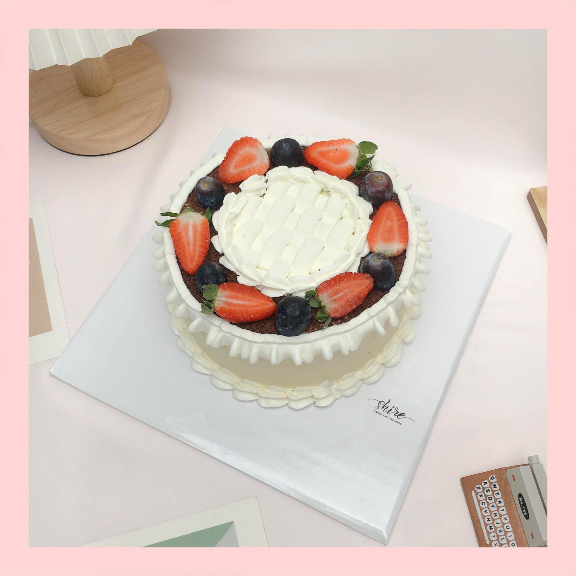 Tiramisu cỡ nhỏ 12-14cm - Bánh kem tiramisu dạng ổ