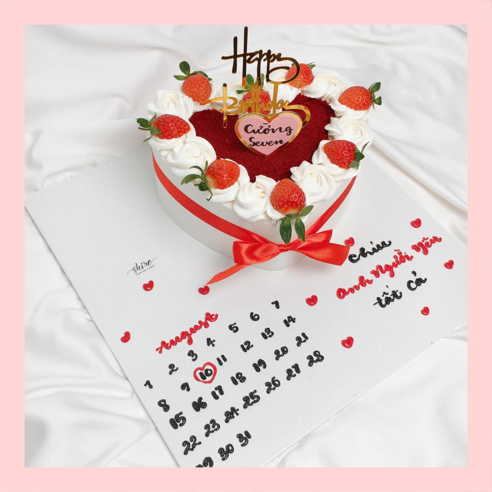 Bánh trang trí dâu - Bánh kem sinh nhật