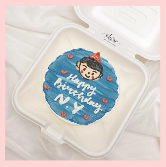 Mini Bento vẽ người - Bánh kem bơ mini hộp bã mía