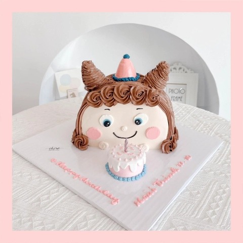 Bánh tạo hình bé gái/quả dâu/cây nấm/quả bắp 3D - Bánh sinh nhật trẻ em