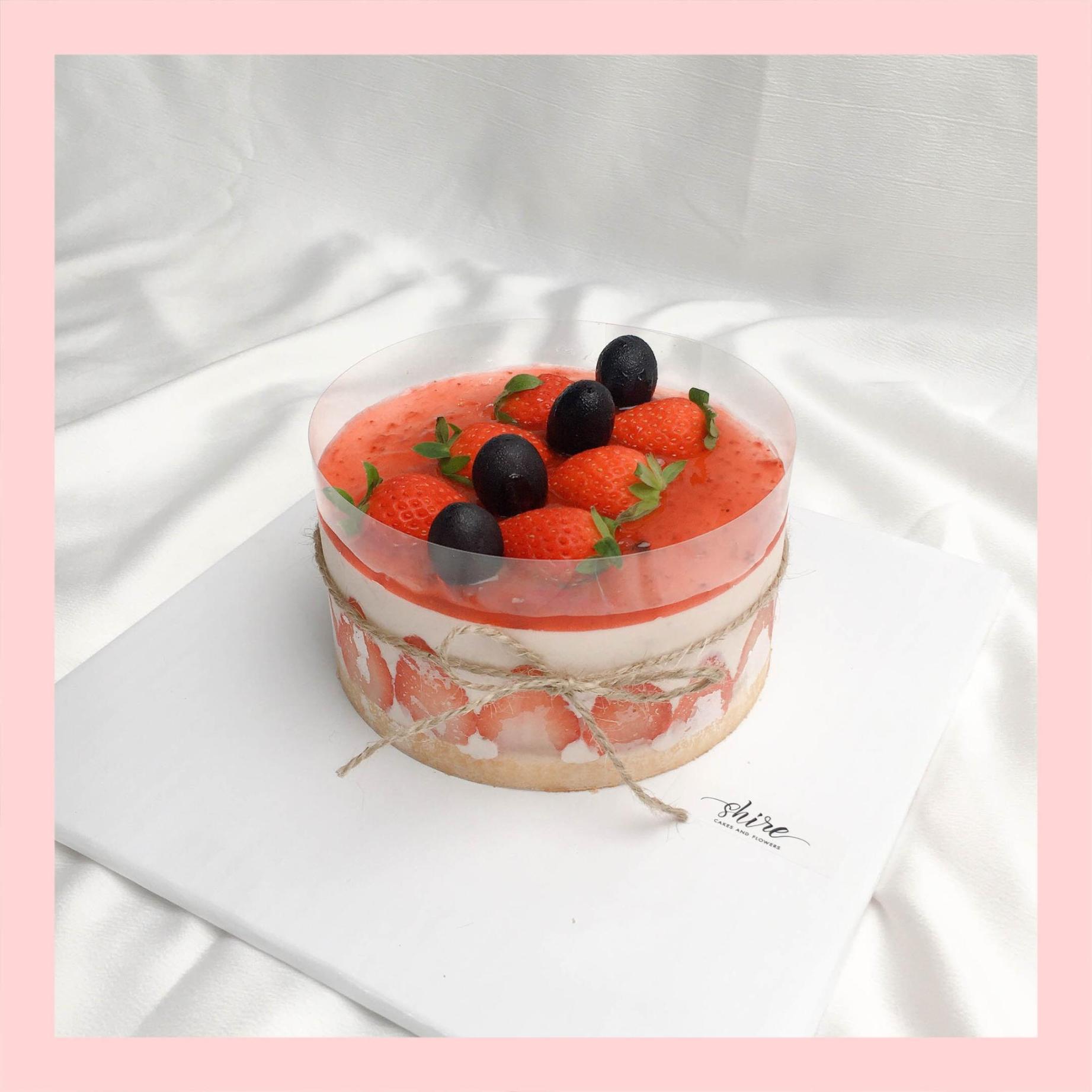 Mousse lạnh dâu - Bánh kem sinh nhật kiểu âu