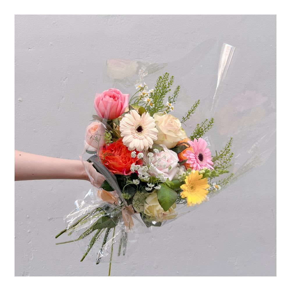 Bó hoa tươi thả bình