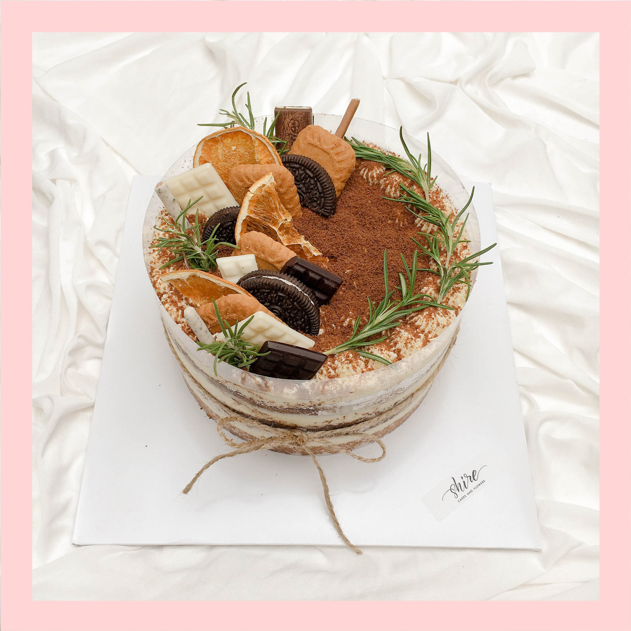 Tiramisu trang trí trái cây - Bánh kem tiramisu dạng ổ