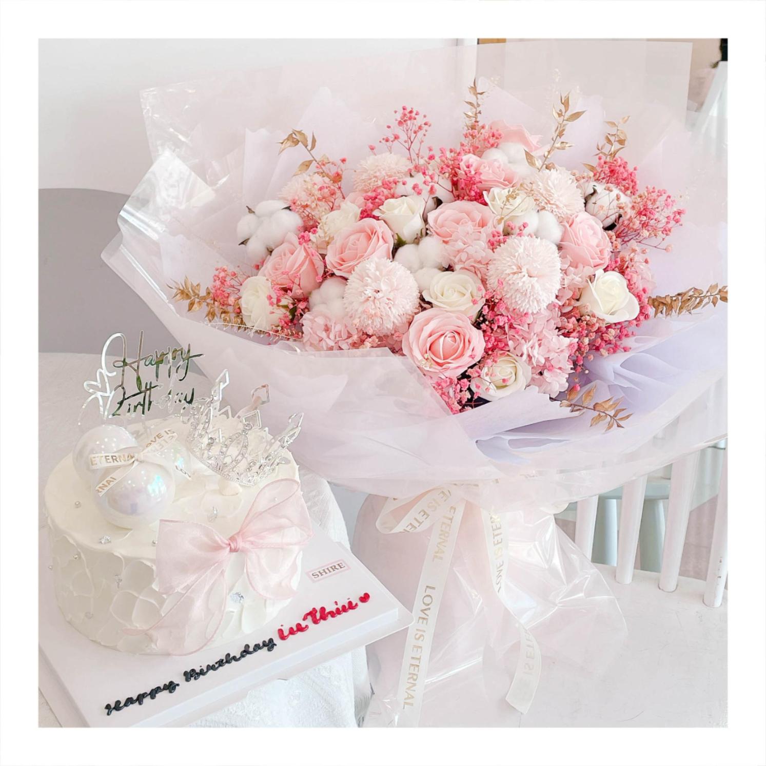 Set bánh & hoa tone hồng