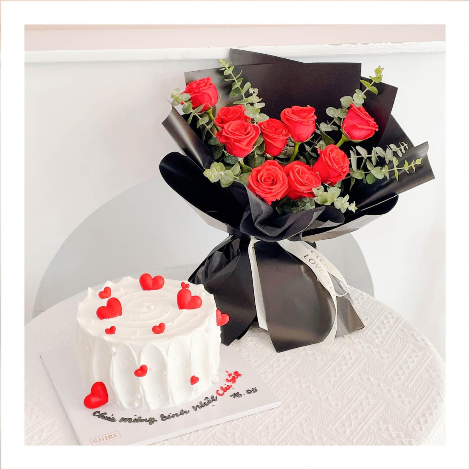 Set bánh & hoa tone đỏ