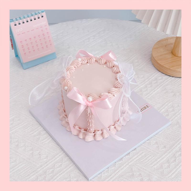 Bánh mini phụ kiện hiện đại - Bánh kem bơ mini 10-12cm