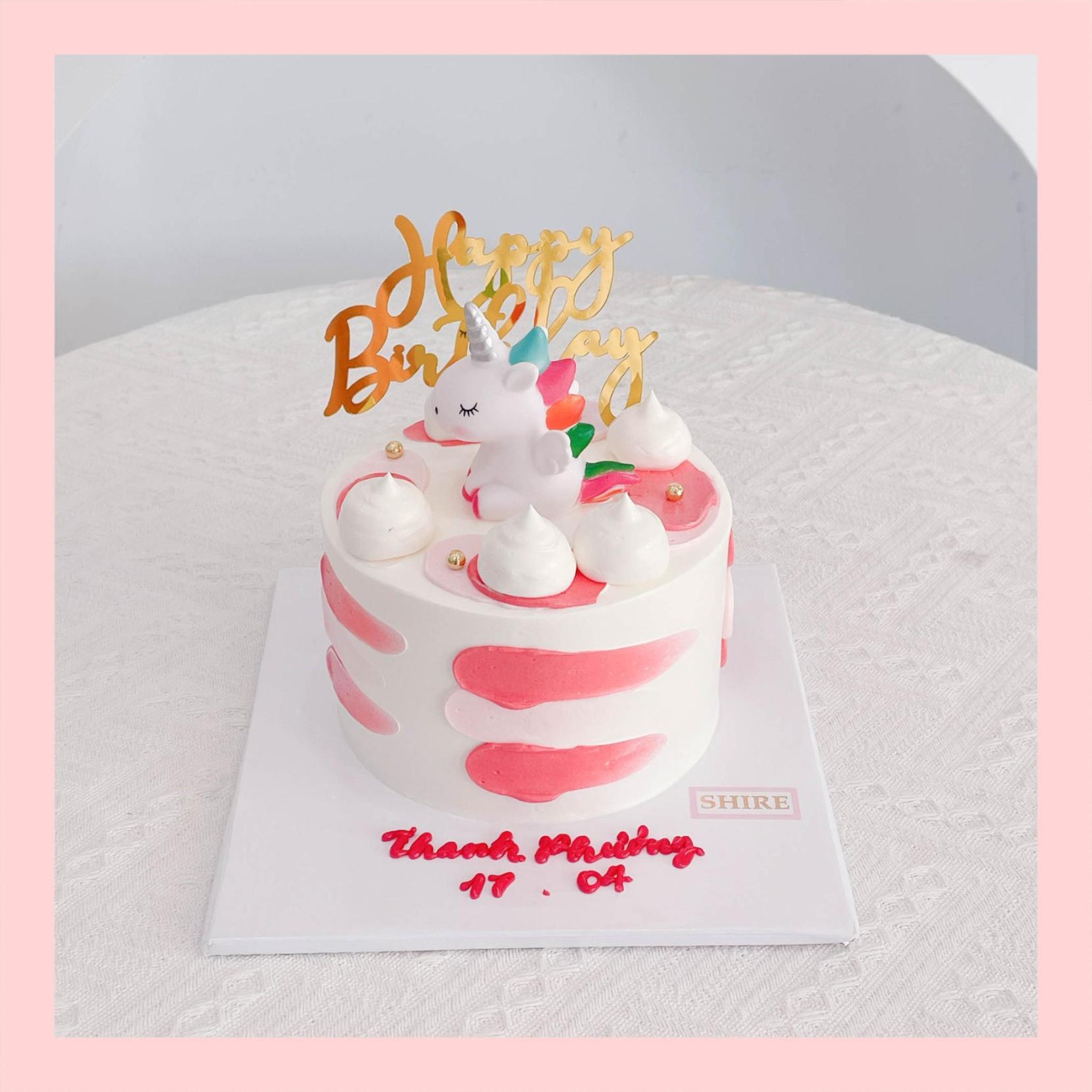 Bánh mini trang trí đồ chơi thú cute cho bé trai  - Bánh kem bơ mini 10-12cm