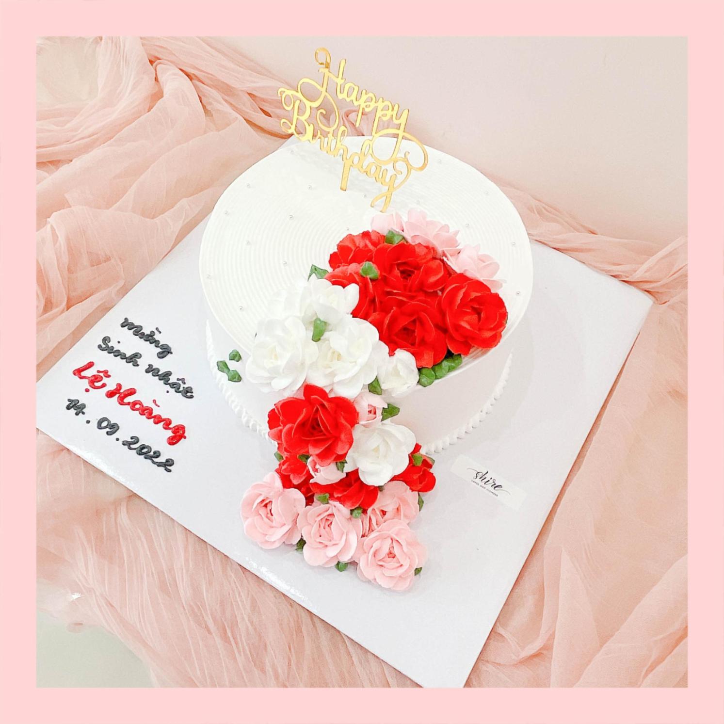 Bánh kem cưới bỏ quả 1 tầng trang trí hoa kem